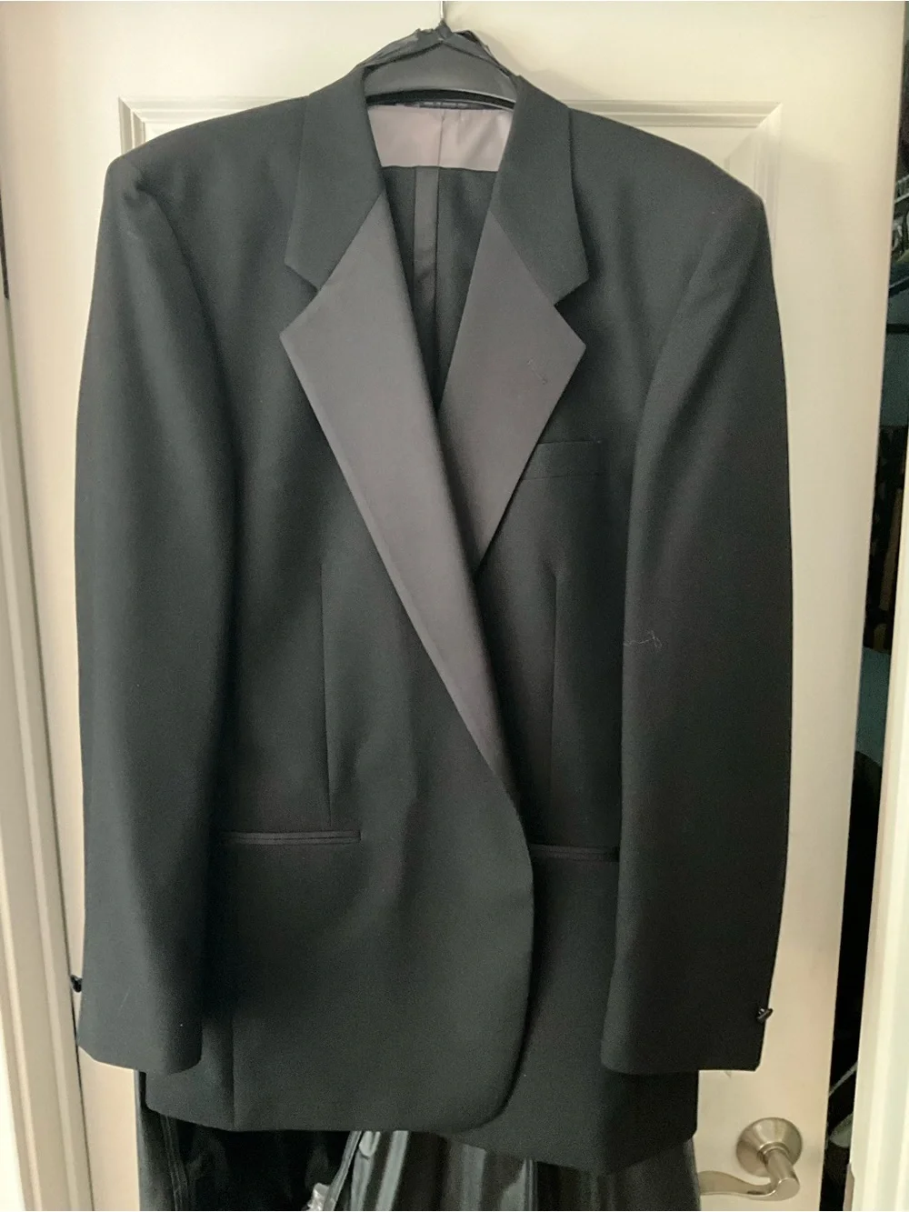 Gingiss Tuxedo Men’s Large - Adjustable.  Vintage and only worn twice.
